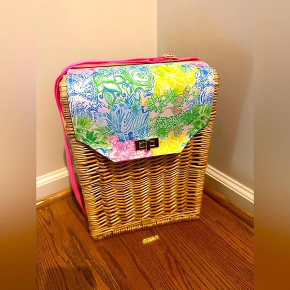 NWOT Lilly Pulitzer Wicker Wine Basket - Picture 1 of 6
